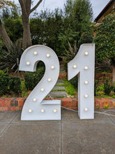 Load image into Gallery viewer, Giant (1.2m) Light Up Marquee Numbers Range (For Hire) - 1, 2, 3, 4, 5, 6, 16, 18, 21, 30, 40

