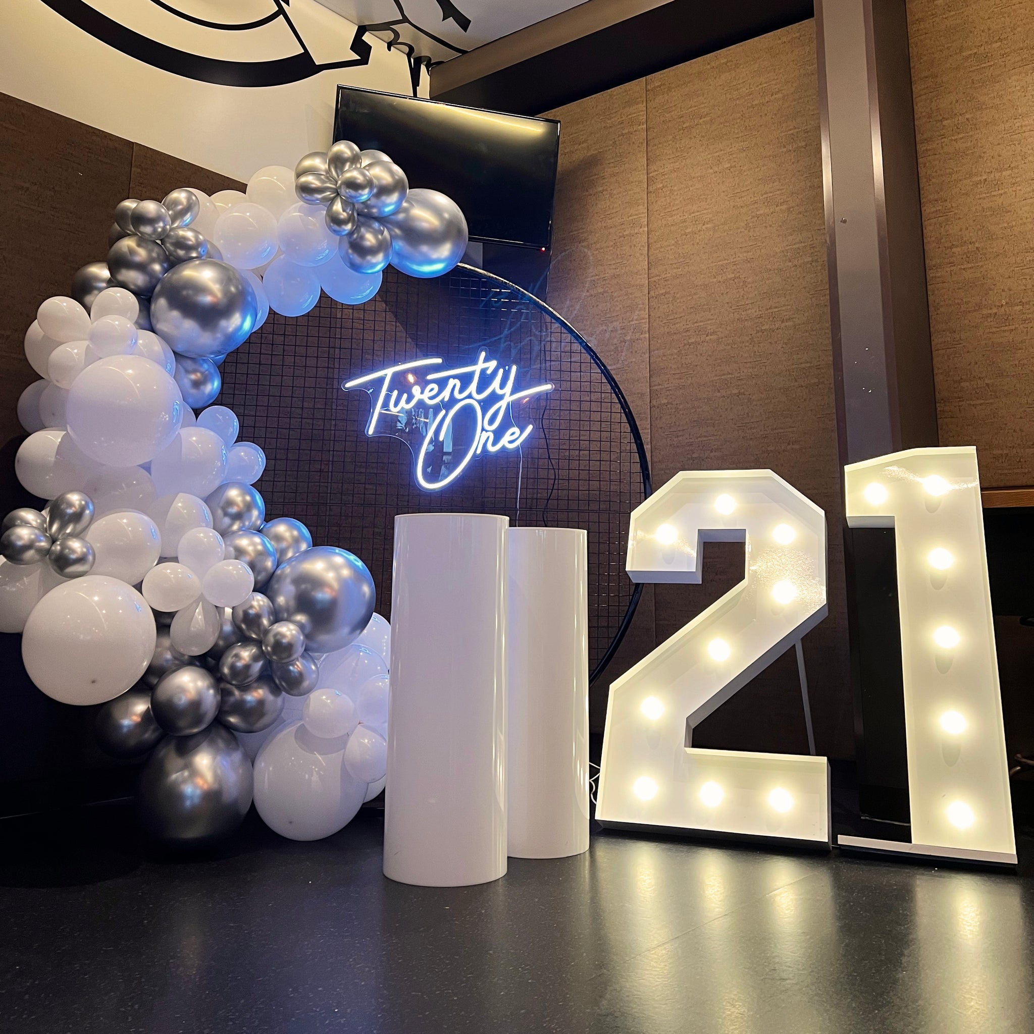 21st (Twenty One) Birthday Party Pack For Hire – Neon Daddy