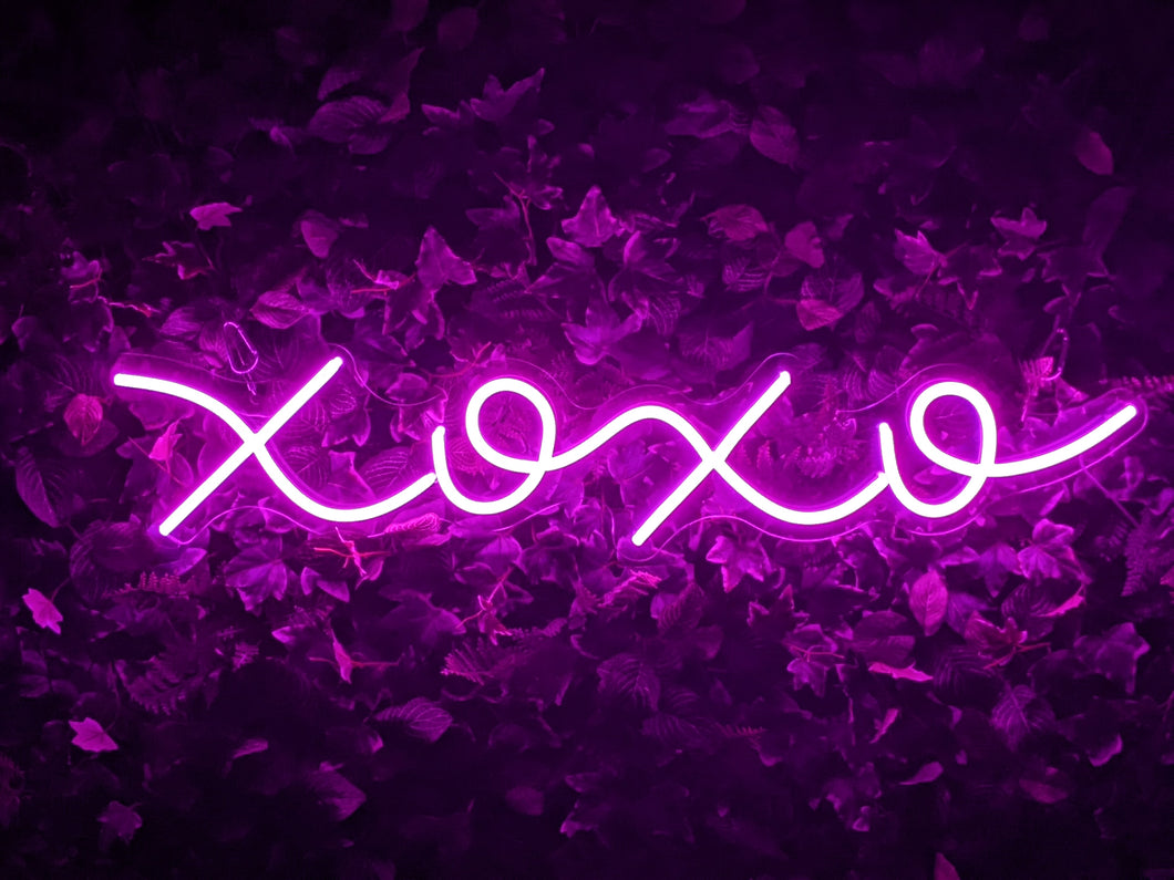 Xoxo Neon Sign For Hire