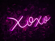 Load image into Gallery viewer, Xoxo Neon Sign For Hire
